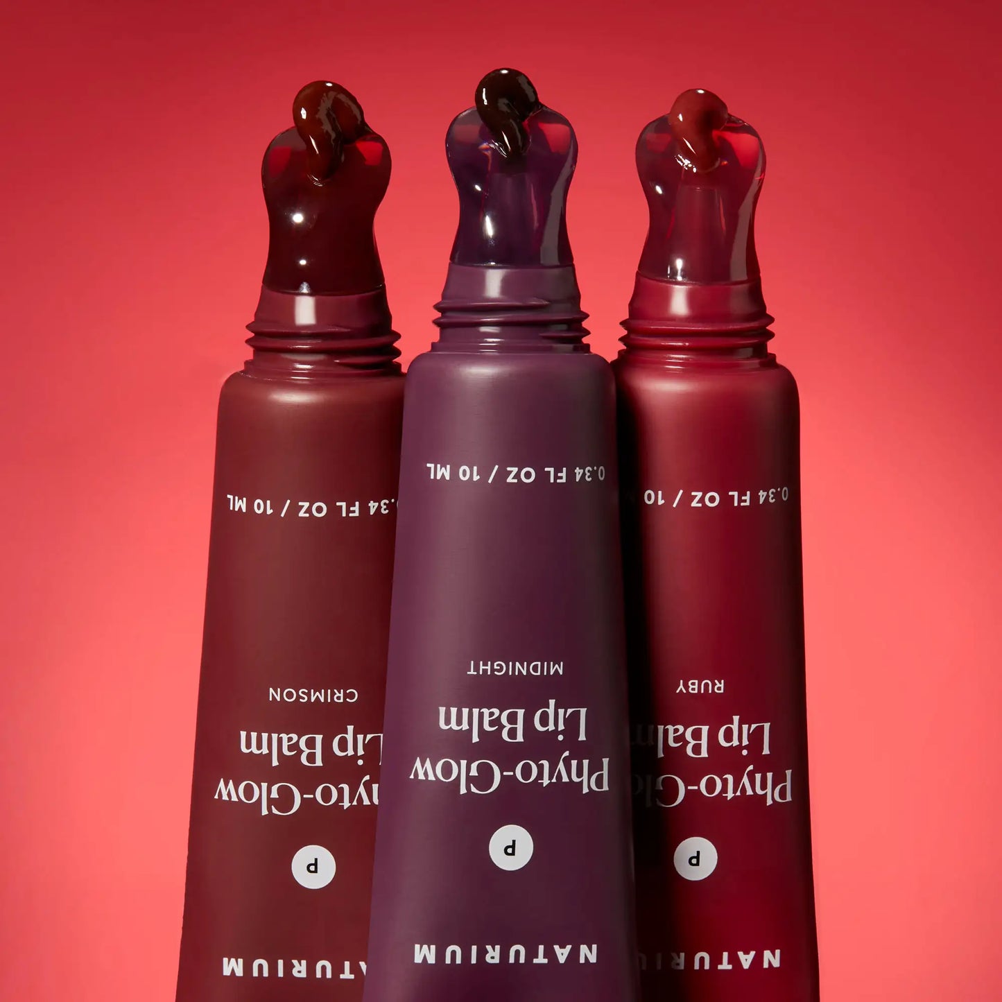 phyto-glow-lip-balm-crimson-e3 phytoglow-moody_6357-crop_1_e73a7054-8061-4f72-8a58-c0111f6fcffa.webp